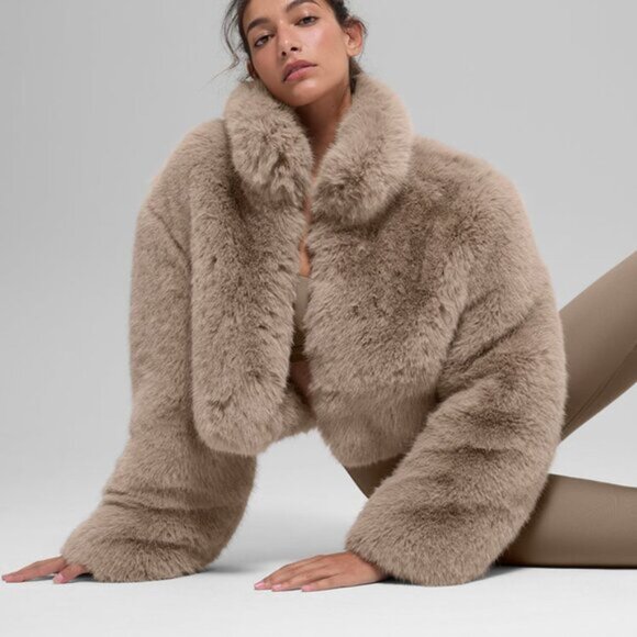 Alo Yoga Opulent Faux Fur Cropped Jacket  Oat - Picture 2 of 6